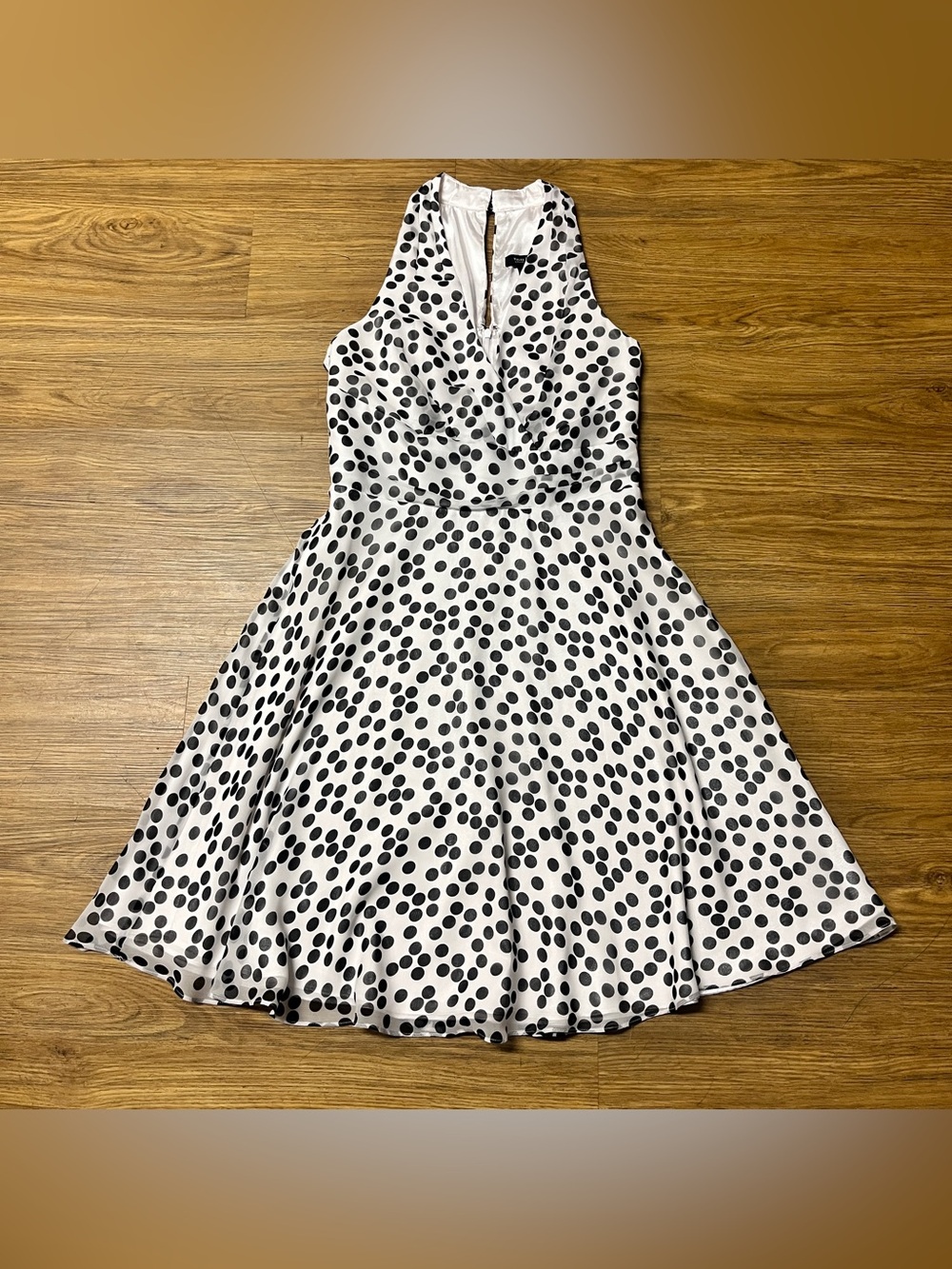 Women’s Polka Dot Halter Dress 1950s Swing Style Feminine Elegant Classic Size 6